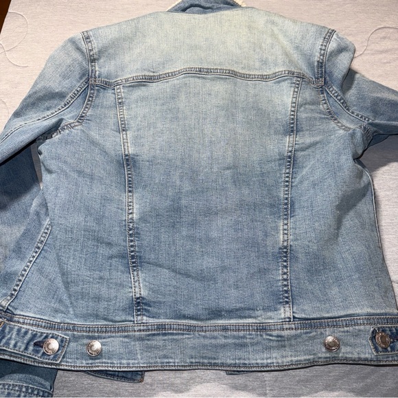 Denim Jacket with Sherpa Collar - Picture 9 of 12